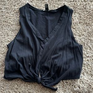 Slightly cropped tank top